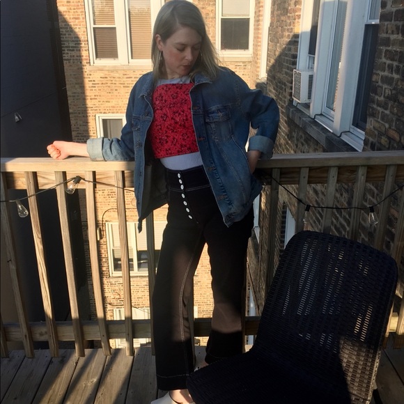 Meet your Posher, Lauren - Picture 2 of 4